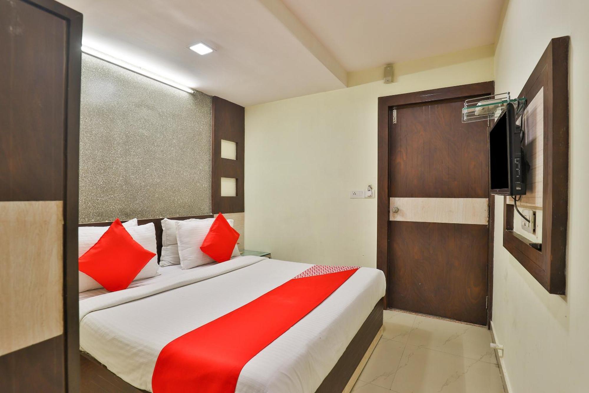 Hotel O Sri Balaji Residency Ahmadábád Exteriér fotografie